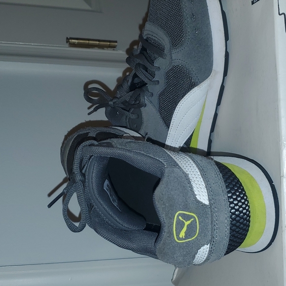 Mens Puma Sneakers Size 7 - Picture 2 of 4